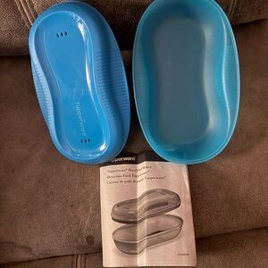 Tupperware Aqua egg Omelette Maker. New